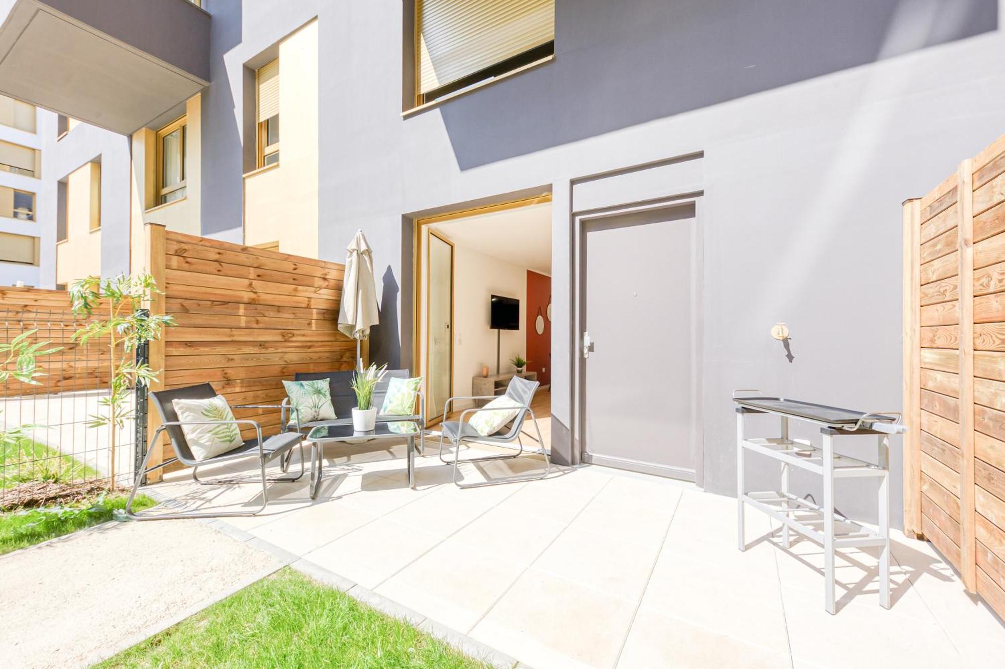 Massy Serenity - 64M2, Terrace, Balcony, Parking 외부 사진